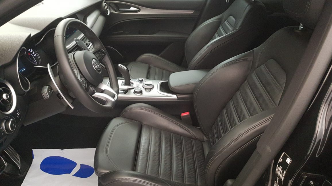 Alfa Romeo Stelvio 2.0 Turbo Veloce Q4 aut WD6979S w abonamencie