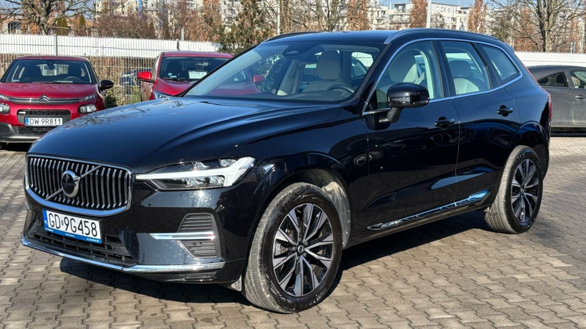 Volvo XC60 B4 D AWD Plus Bright aut GD9G458 w abonamencie