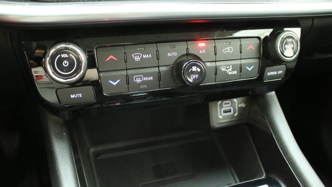 Jeep Compass 1.3 TMair Longitude FWD S&S DDCT WD4049S w abonamencie dla firm