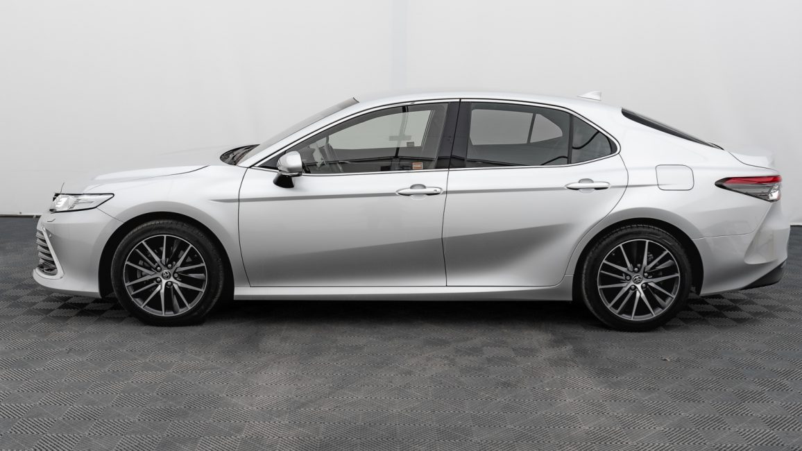Toyota Camry 2.5 Hybrid Executive CVT GD8K249 w leasingu dla firm