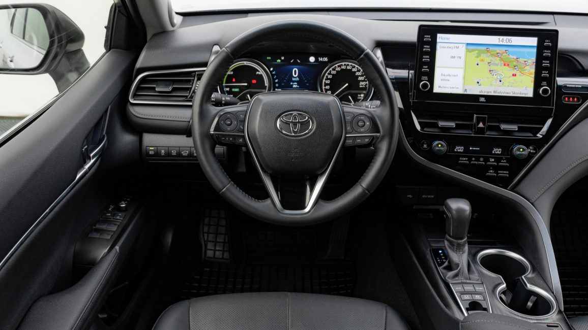 Toyota Camry 2.5 Hybrid Executive CVT GD8K249 w leasingu dla firm
