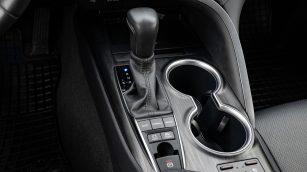 Toyota Camry 2.5 Hybrid Executive CVT GD8K249 w leasingu dla firm