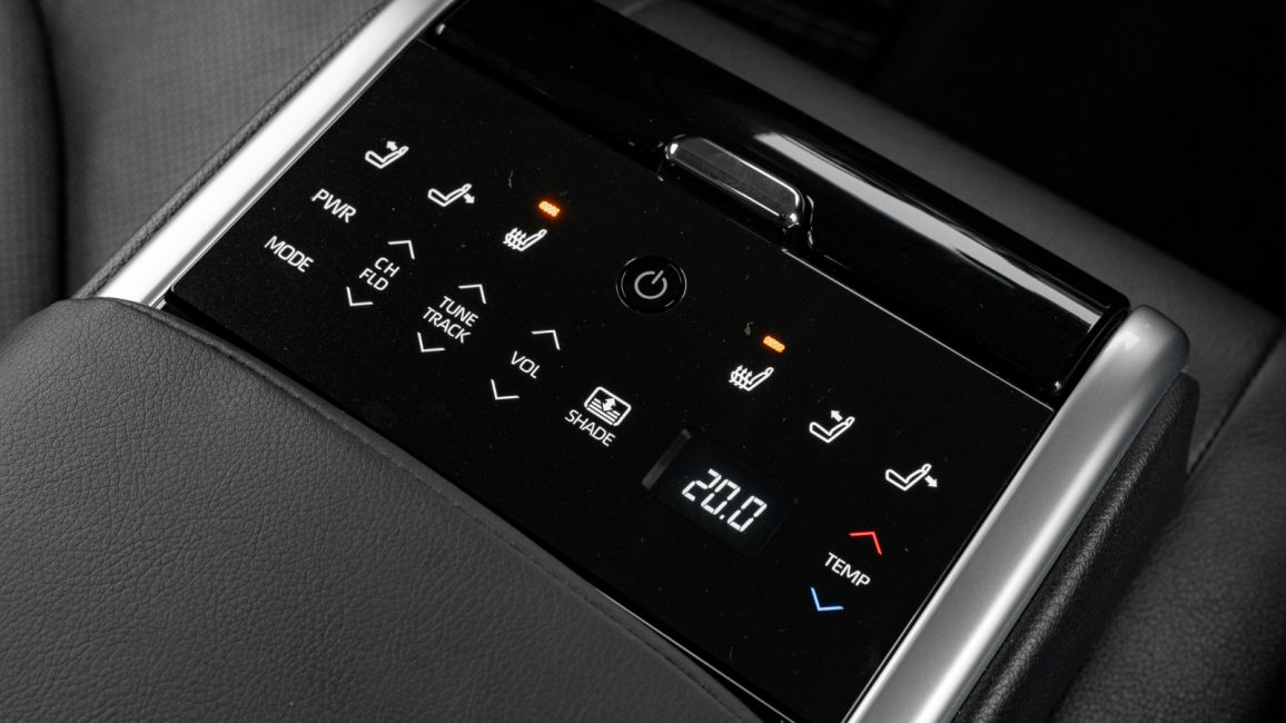 Toyota Camry 2.5 Hybrid Executive CVT GD8K249 w leasingu dla firm