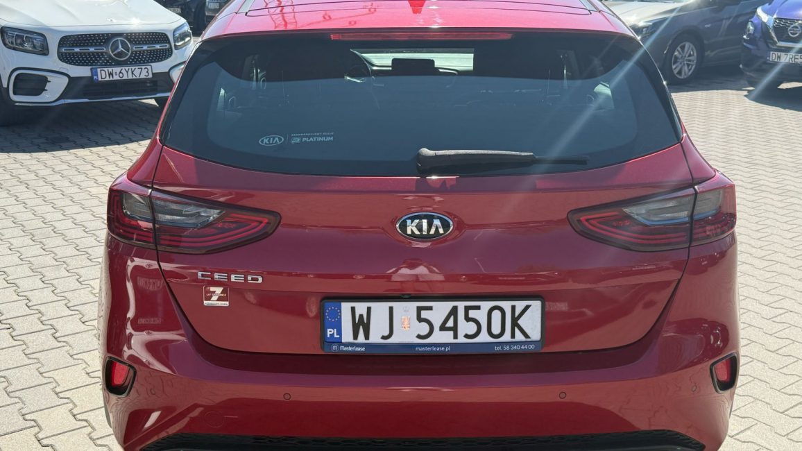 Kia Ceed 1.4 T-GDI M WJ5450K w zakupie za gotówkę