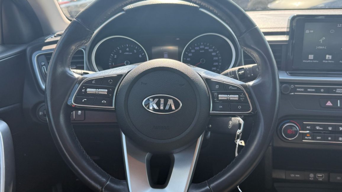 Kia Ceed 1.4 T-GDI M WJ5450K w zakupie za gotówkę