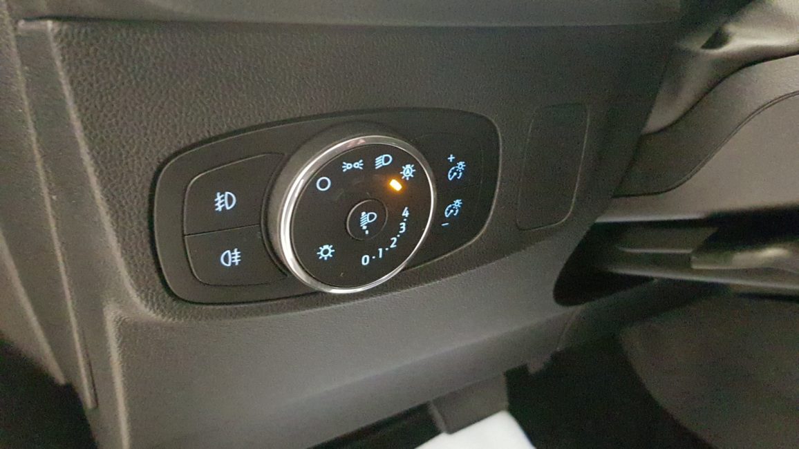 Ford Focus 1.0 EcoBoost mHEV Titanium aut GD8G452 w zakupie za gotówkę