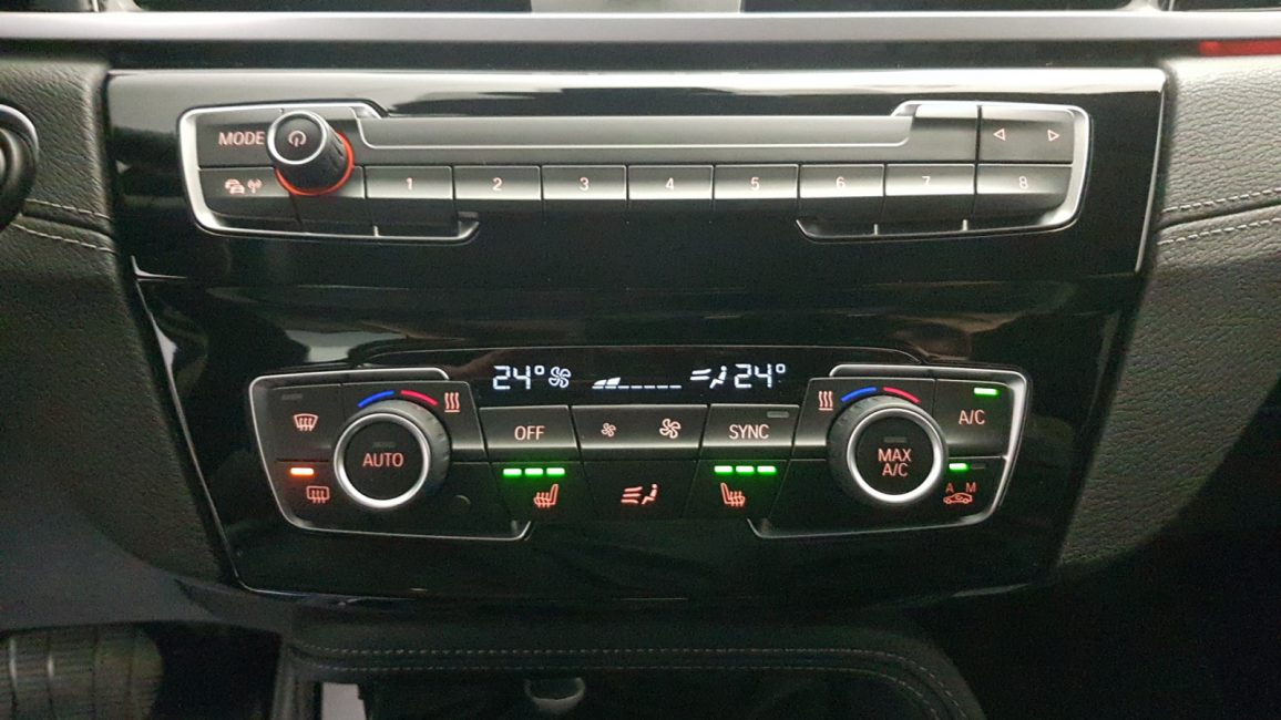 BMW X1 sDrive18i Sport Line aut WD4441S w abonamencie