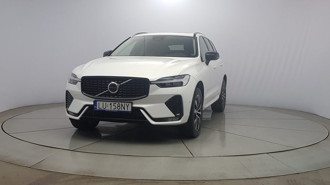 Volvo XC60 B5 D AWD Plus Dark aut LU158NY w abonamencie