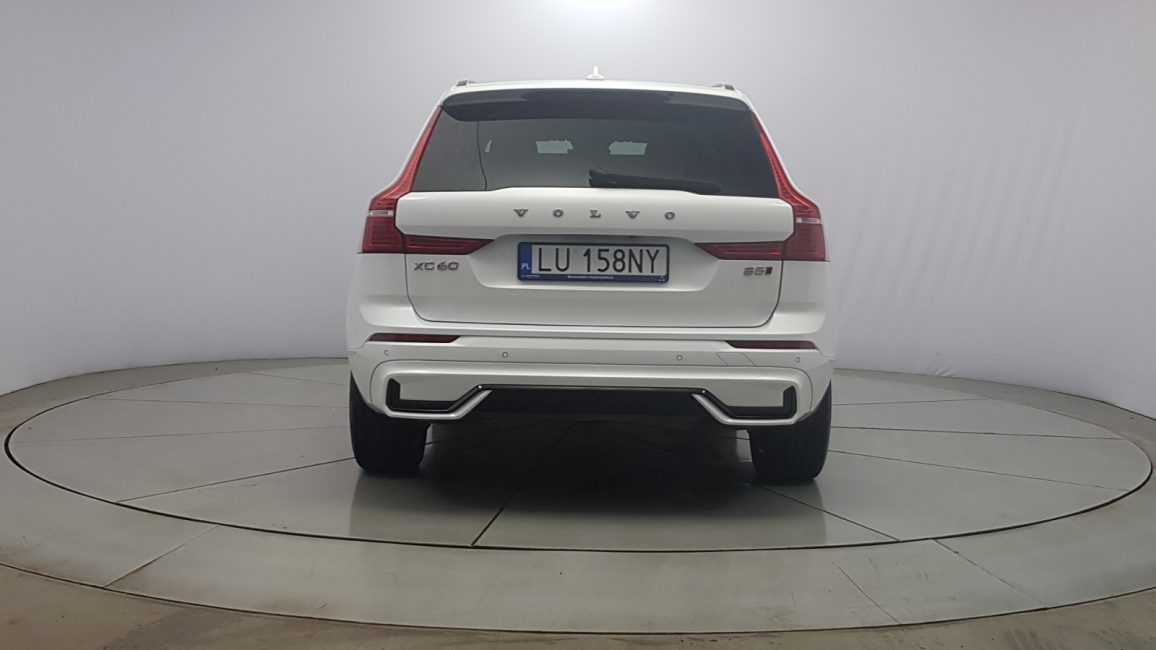 Volvo XC60 B5 D AWD Plus Dark aut LU158NY w abonamencie
