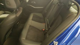 BMW 318i M Sport aut WJ5952L w abonamencie