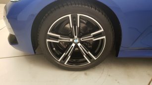 BMW 318i M Sport aut WJ5952L w abonamencie