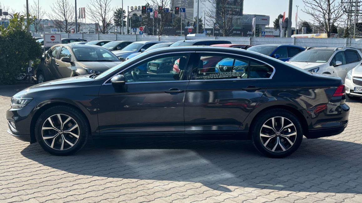 Volkswagen Passat 1.5 TSI EVO Business DSG DW6RM28 w zakupie za gotówkę