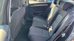 Volkswagen Passat 1.5 TSI EVO Business DSG DW6RM28 w zakupie za gotówkę