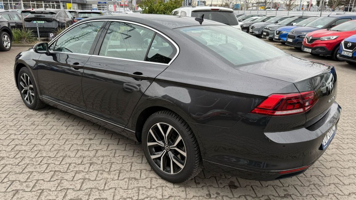 Volkswagen Passat 1.5 TSI EVO Business DSG DW6RM29 w abonamencie