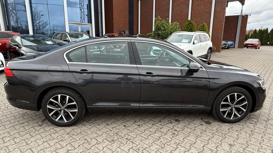 Volkswagen Passat 1.5 TSI EVO Business DSG DW6RM29 w abonamencie