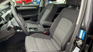 Volkswagen Passat 1.5 TSI EVO Business DSG DW6RM29 w abonamencie