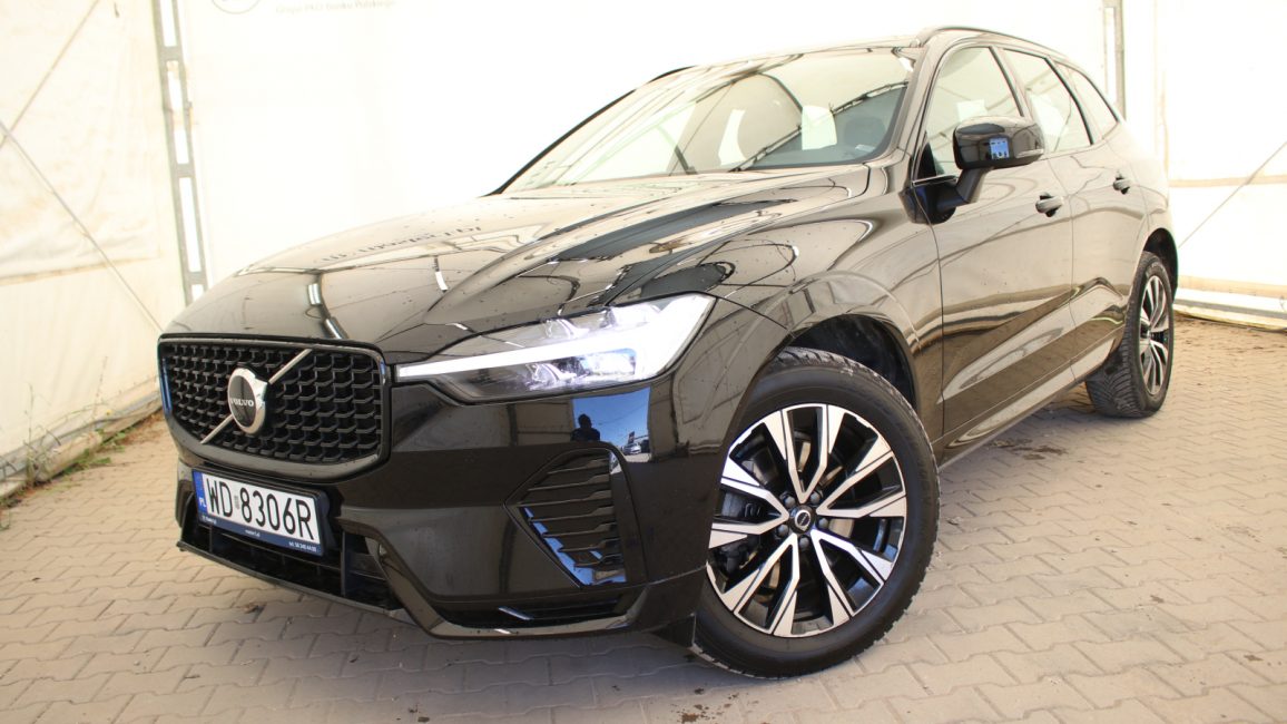 Volvo XC60 B4 D Plus Dark aut WD8306R w abonamencie