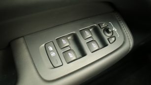 Volvo XC60 B4 D Plus Dark aut WD8306R w abonamencie