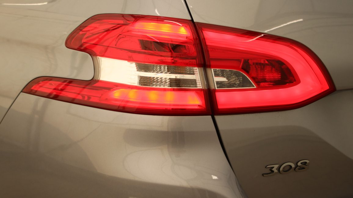 Peugeot 308 SW 1.2 PureTech GPF Allure S&S EAT8 WD9812P w leasingu dla firm