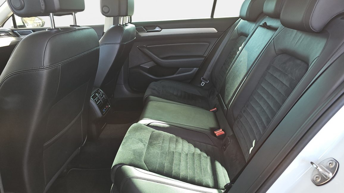 Volkswagen Passat 2.0 TDI BMT Highline DSG7 WD3545R w zakupie za gotówkę