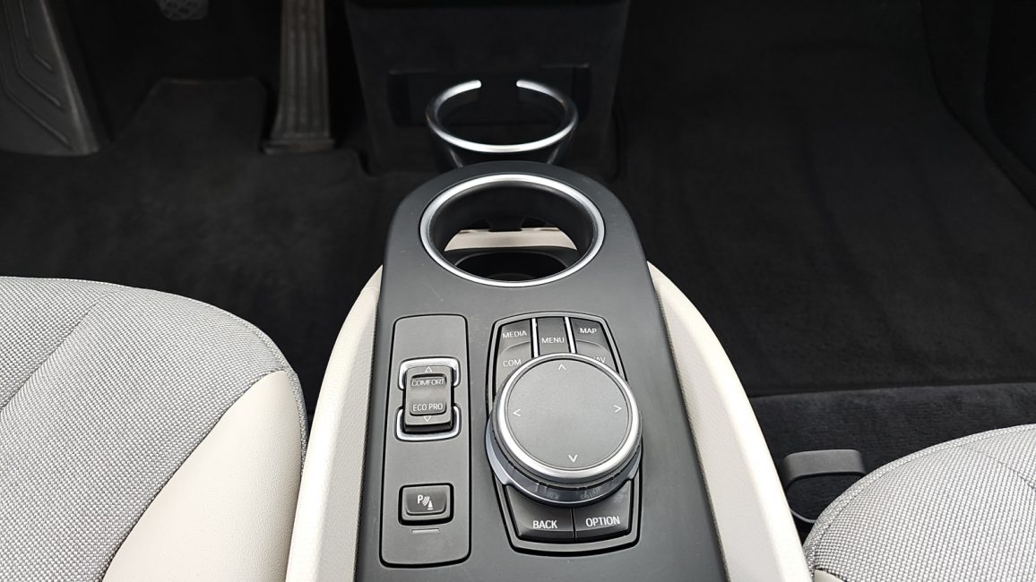 BMW i3 120 Ah RZ921CL w abonamencie dla firm