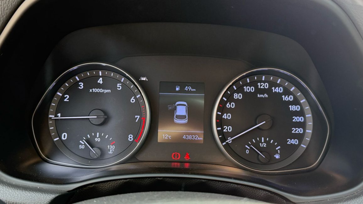 Hyundai i30 1.5 DPI Classic + WD4281S w zakupie za gotówkę