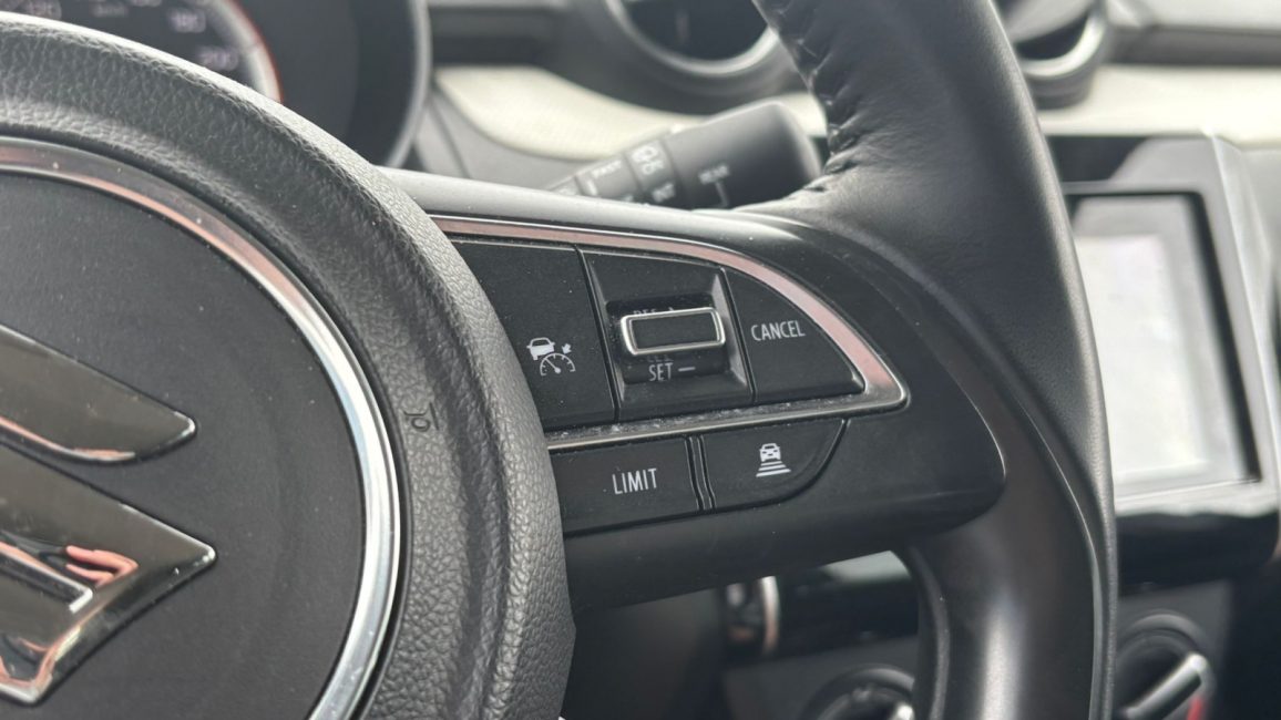 Suzuki Swift 1.2 Dualjet SHVS Premium Plus CVT PY88685 w abonamencie