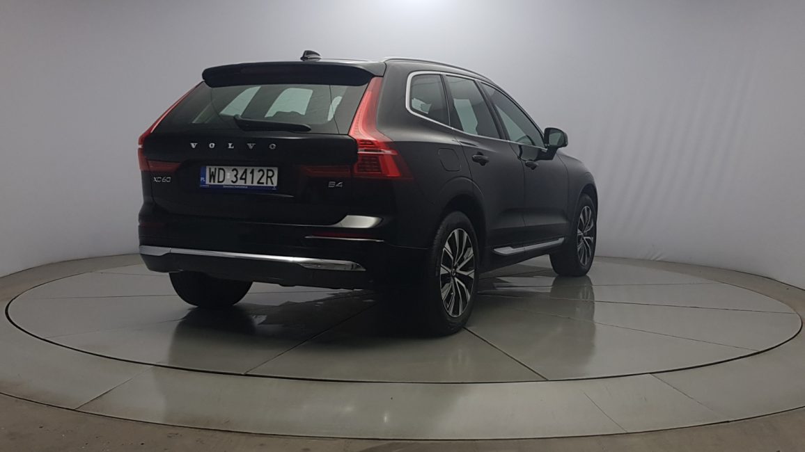 Volvo XC60 B4 B Plus Bright aut WD3412R w abonamencie