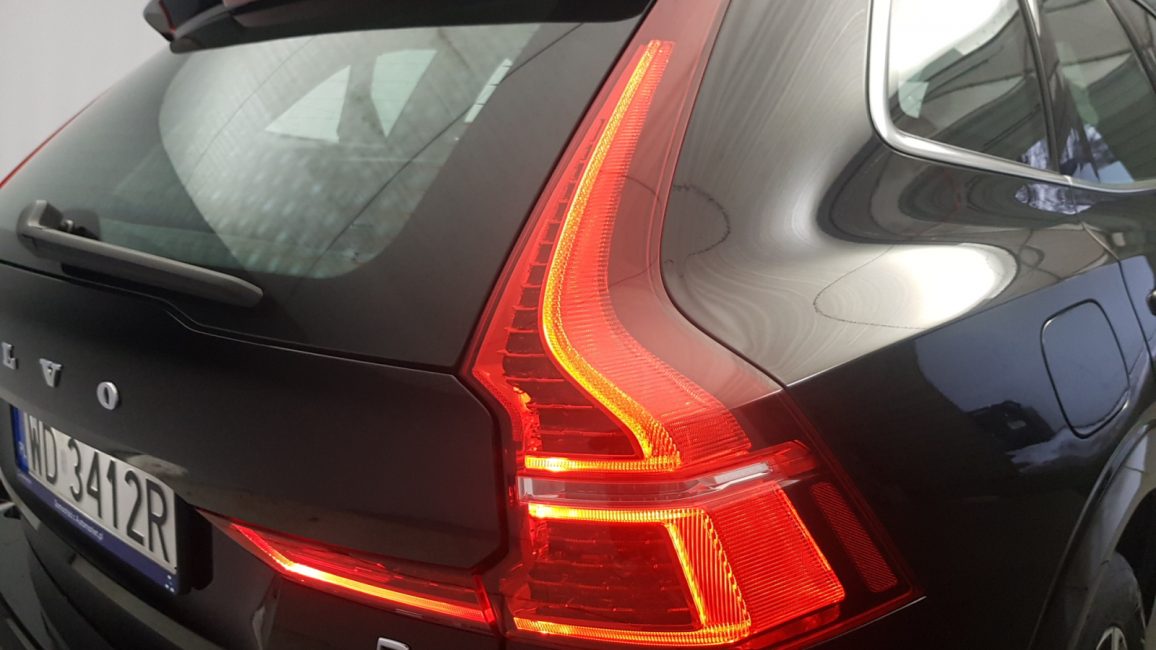 Volvo XC60 B4 B Plus Bright aut WD3412R w abonamencie