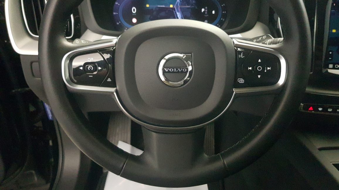 Volvo XC60 B4 B Plus Bright aut WD3412R w abonamencie