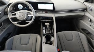 Hyundai Elantra 1.6 Executive CVT WD3042R w leasingu dla firm