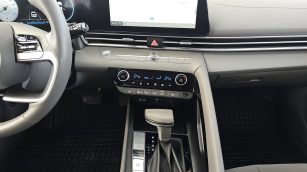 Hyundai Elantra 1.6 Executive CVT WD3042R w leasingu dla firm