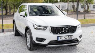 Volvo XC40 T3 Momentum Pro aut WD5228S w abonamencie dla firm