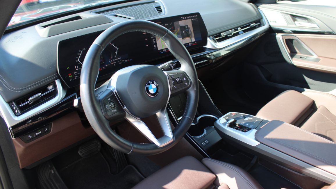 BMW X1 xDrive23i mHEV xLine aut CB759PG w abonamencie dla firm