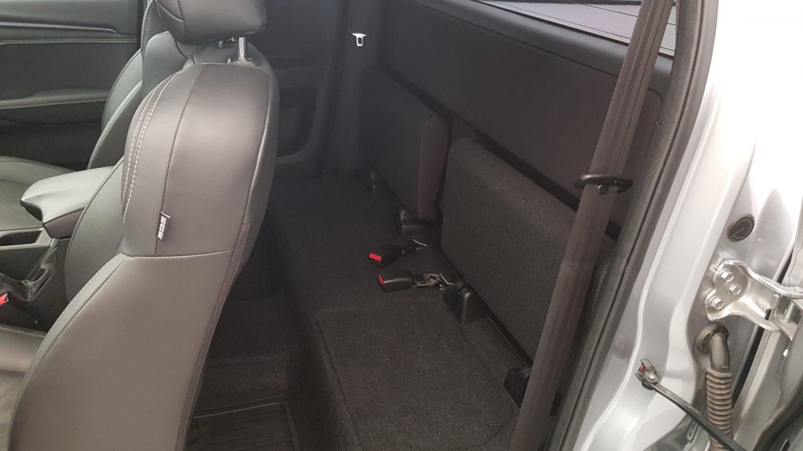 Isuzu D-Max 1.9 d EC LSX LU709NX w abonamencie