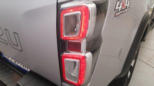 Isuzu D-Max 1.9 d EC LSX LU709NX w abonamencie
