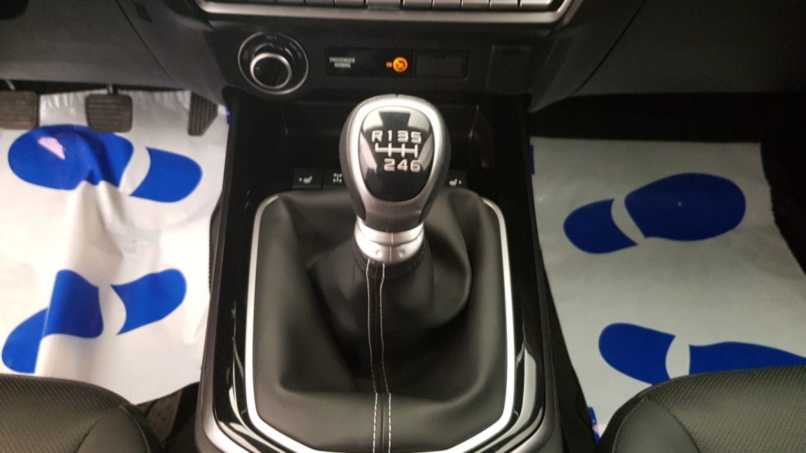 Isuzu D-Max 1.9 d EC LSX LU709NX w abonamencie