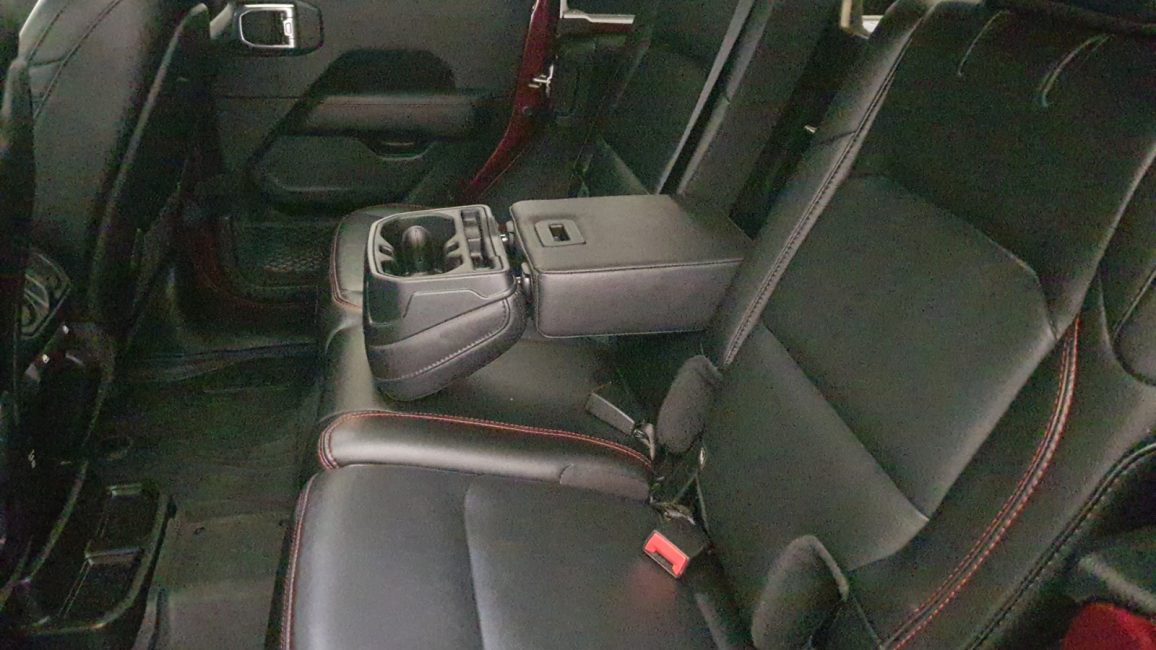 Jeep Wrangler Unlimited GME 2.0 Turbo Rubicon aut WD3046P w abonamencie