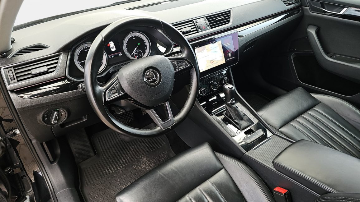 Skoda Superb 2.0 TDI 4x4 L&K DSG KK73649 w leasingu dla firm