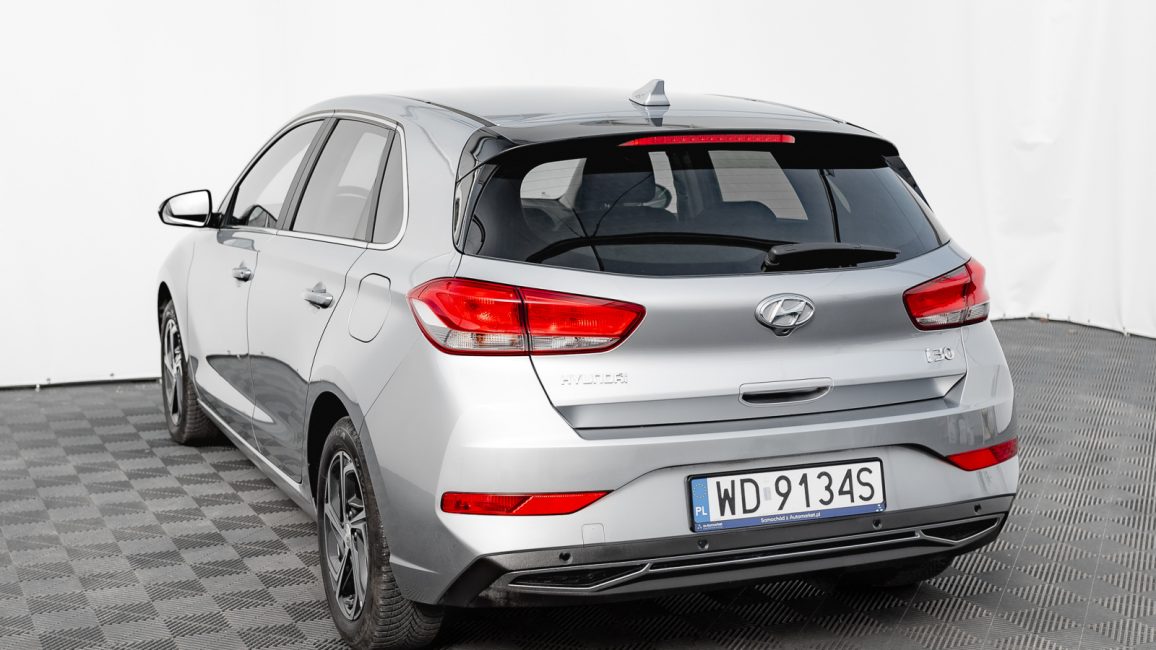 Hyundai i30 1.5 DPI Smart WD9134S w abonamencie dla firm