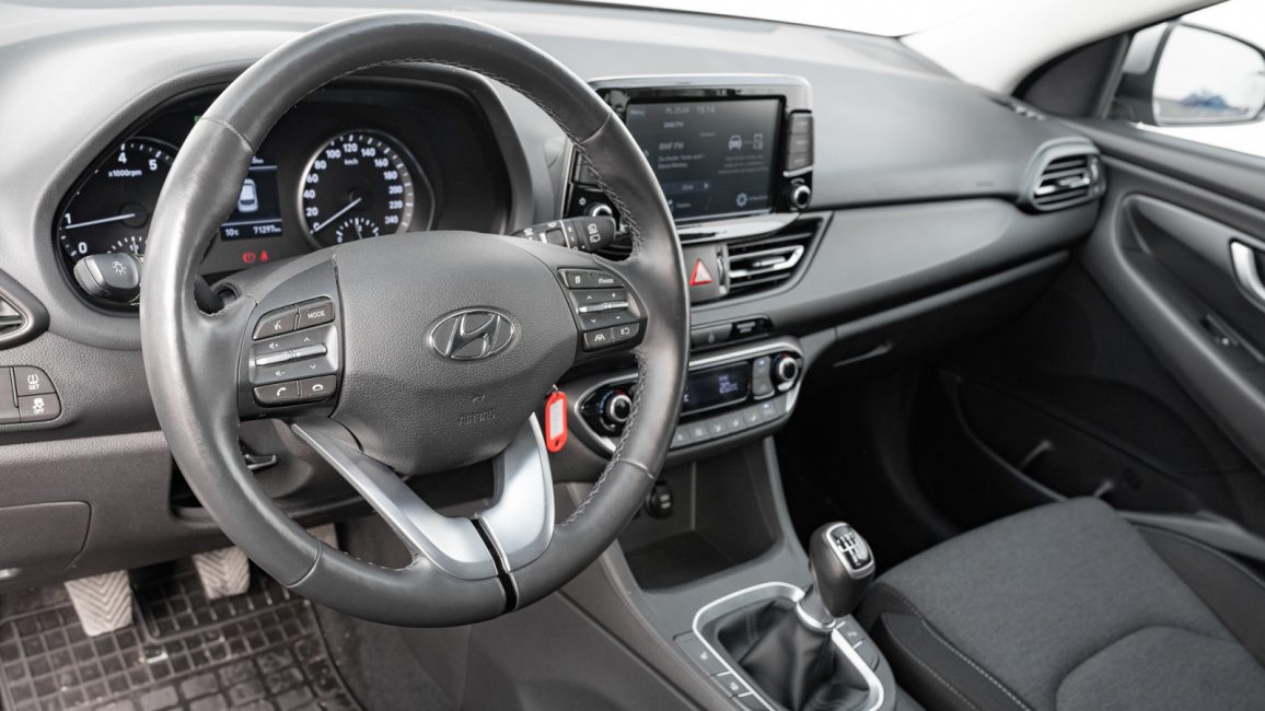 Hyundai i30 1.5 DPI Smart WD9134S w abonamencie dla firm