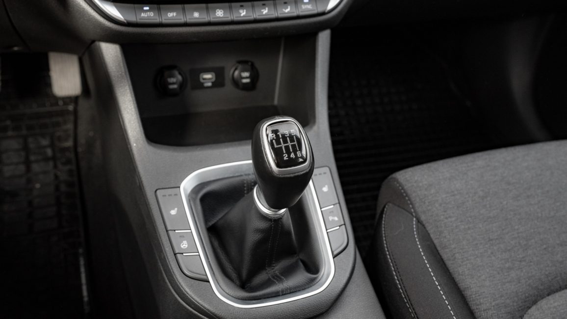 Hyundai i30 1.5 DPI Smart WD9134S w abonamencie dla firm