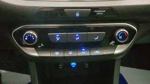 Hyundai i30 1.5 DPI Classic + WJ6298K w abonamencie
