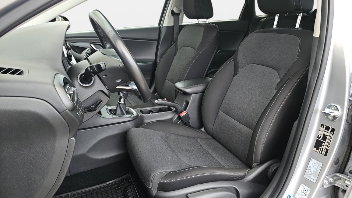 Hyundai i30 1.5 DPI Smart WJ1119L w abonamencie dla firm