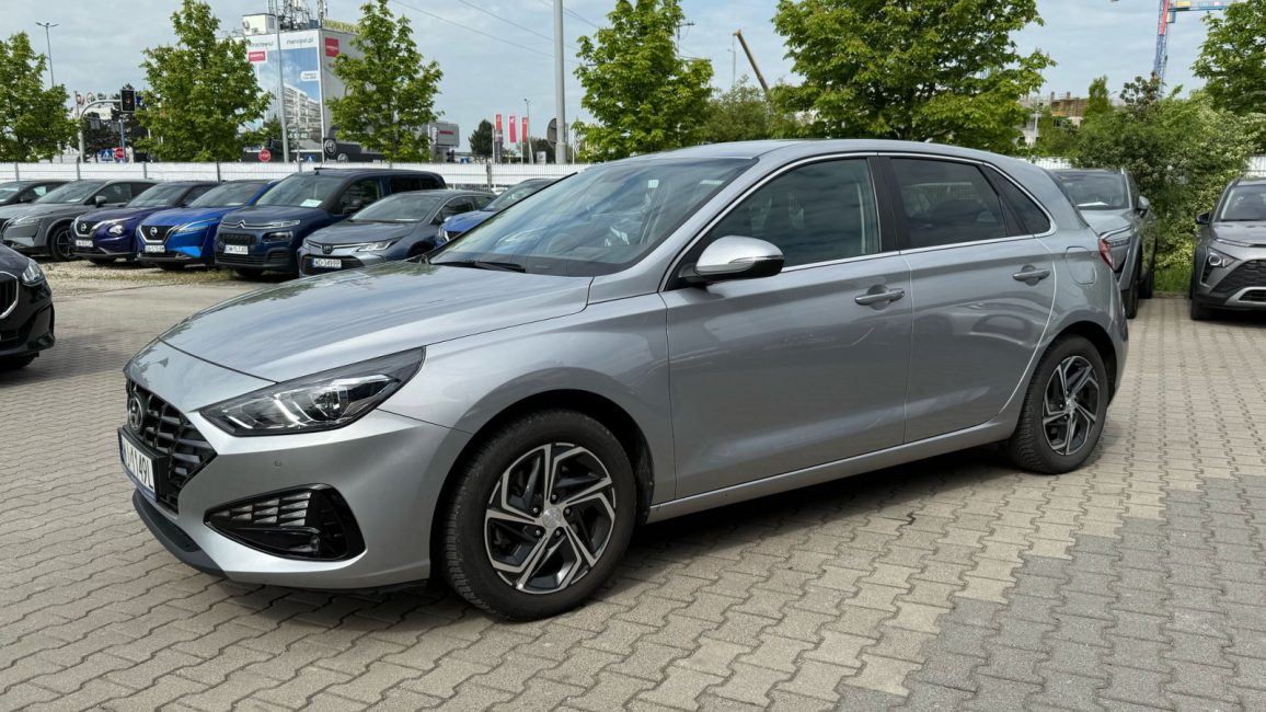 Hyundai i30 1.5 DPI Smart WJ1149L w zakupie za gotówkę