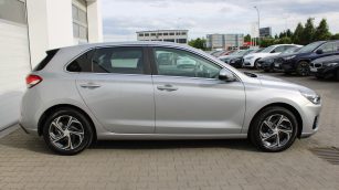 Hyundai i30 1.5 DPI Smart WJ1271L w leasingu dla firm