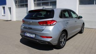 Hyundai i30 1.5 DPI Smart WJ1271L w leasingu dla firm