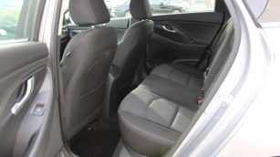 Hyundai i30 1.5 DPI Smart WJ1271L w leasingu dla firm