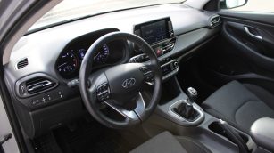 Hyundai i30 1.5 DPI Smart WJ1271L w leasingu dla firm