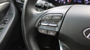 Hyundai i30 1.5 DPI Smart WJ1271L w leasingu dla firm